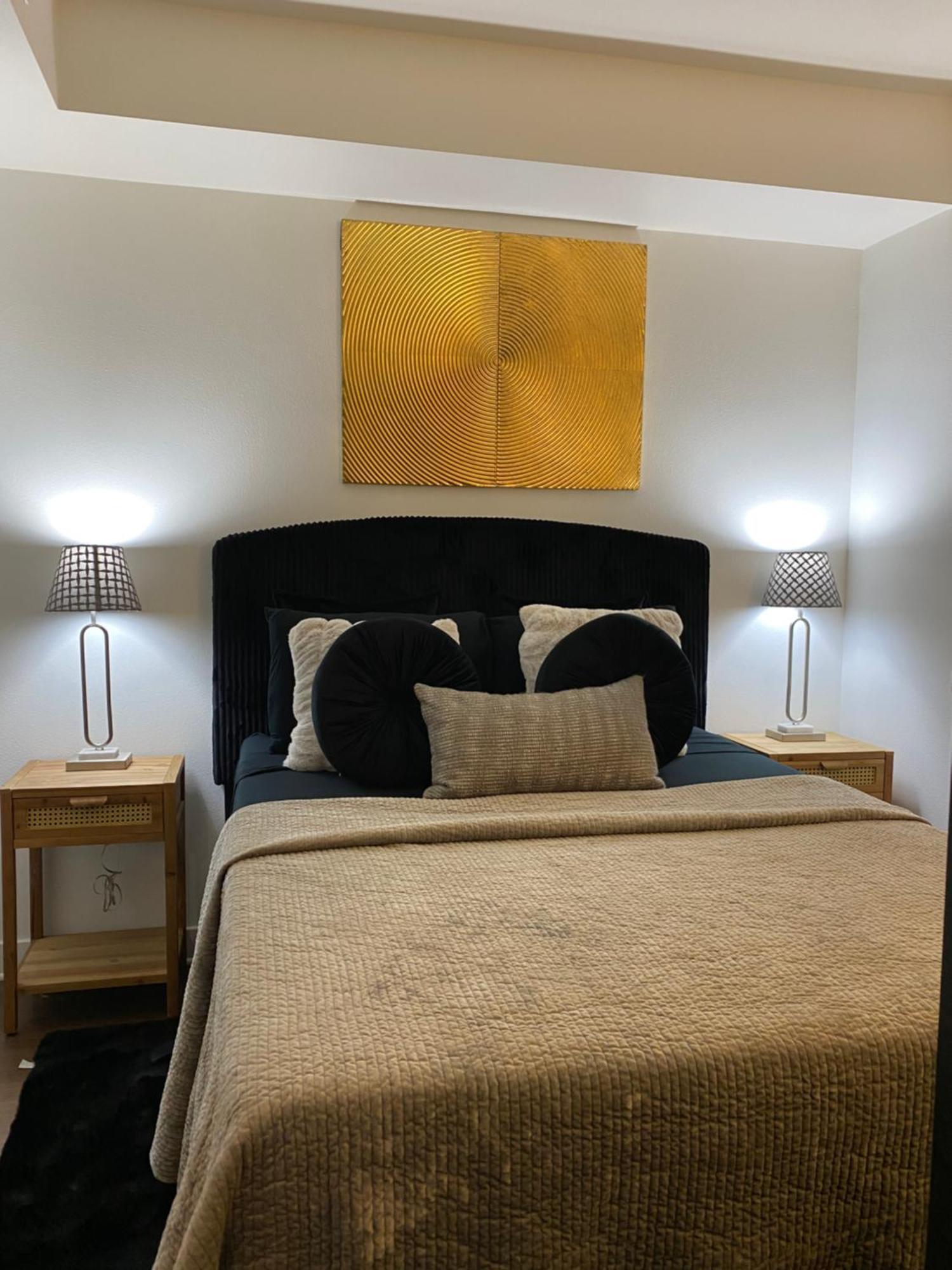 Relax On Wilshire With A View Apartment Лос Анджелис Екстериор снимка